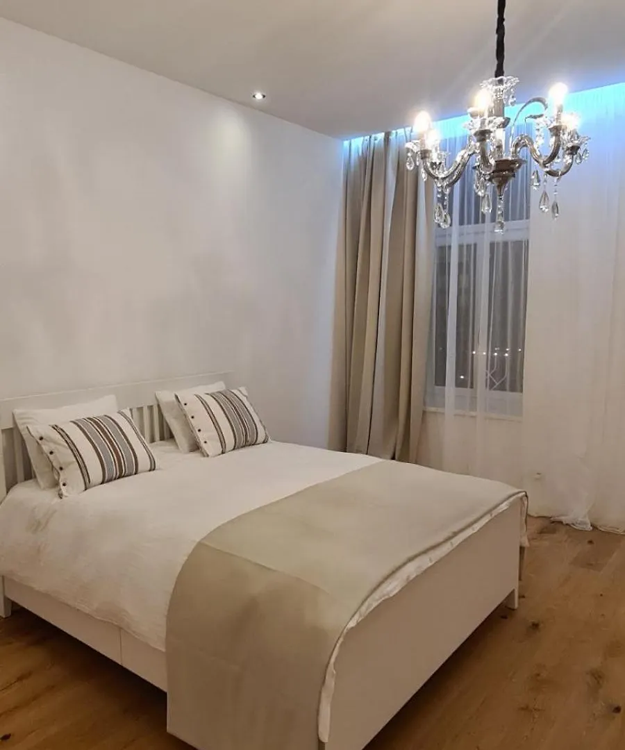 Top Apartments Schoenbrunn Vienna Austria